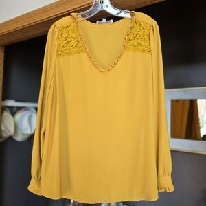 Loft Women's Mustard Yellow Lace Detail Top XL
